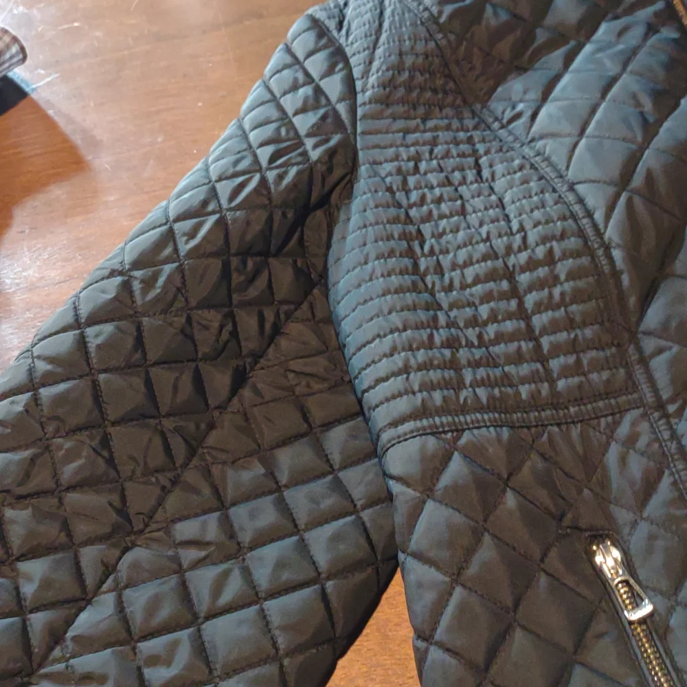NEW Calvin Klein Women's Hooded Chevron Quilted Packable Down Jacket 3X - Picture 5 of 9